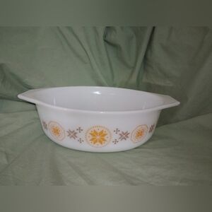 Vintage Pyrex Town & Country 1 1/2 Qt Casserole Dish Glass 043 USA